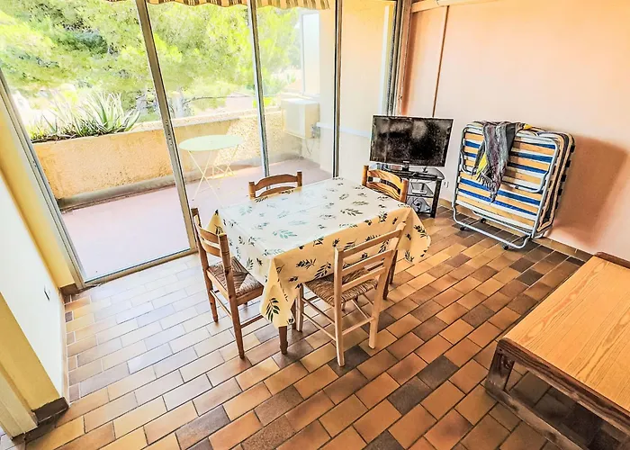 Les Jardins Du Soleil By Interhome Apartamento Le Brusc